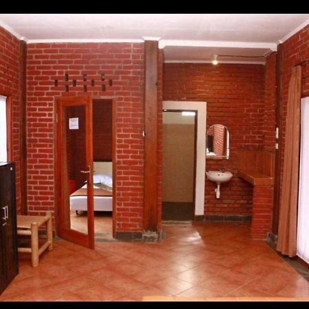 Bantal Guling Villa Lembang Dış mekan fotoğraf