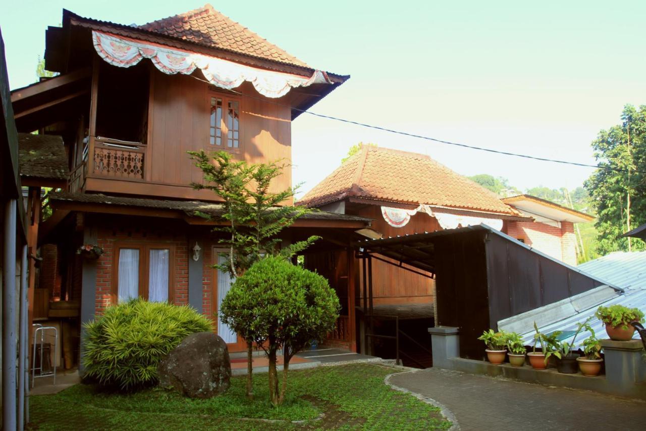 Bantal Guling Villa Lembang Dış mekan fotoğraf